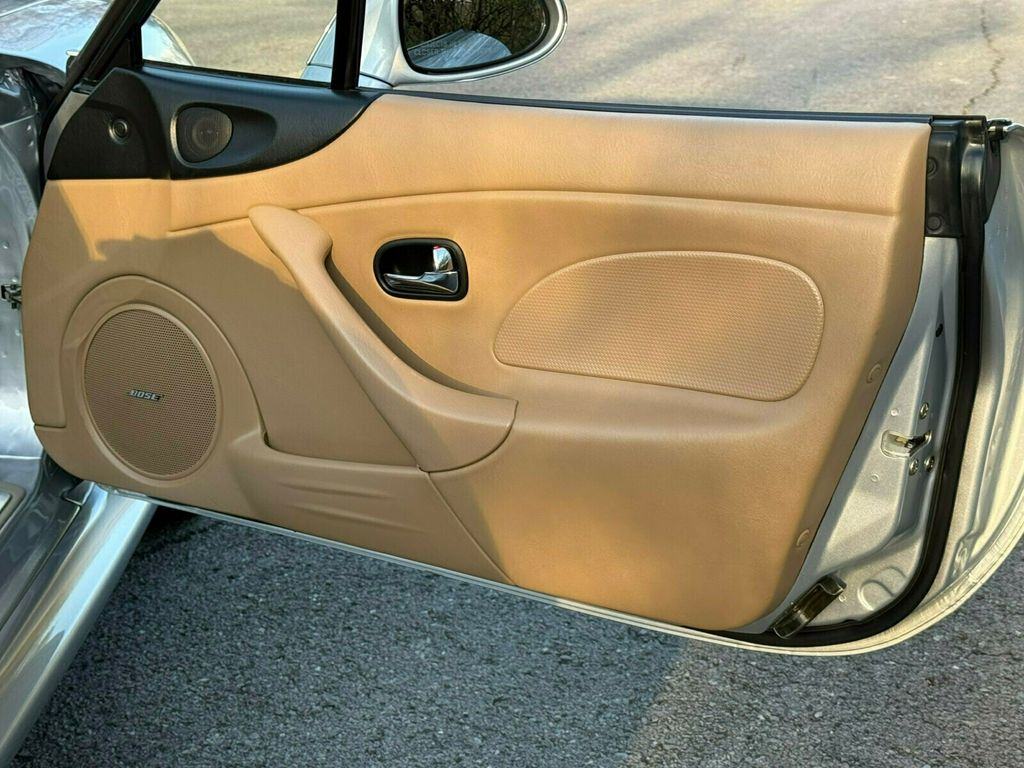 2002 Mazda MX-5 Miata LS, Rare Factory Hardtop, Appearance Pack 1, Rear Spoiler - 22995005 - 47