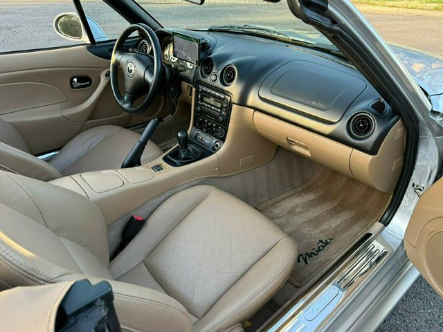 2002 Mazda MX-5 Miata LS, Rare Factory Hardtop, Appearance Pack 1, Rear Spoiler - 22995005 - 48