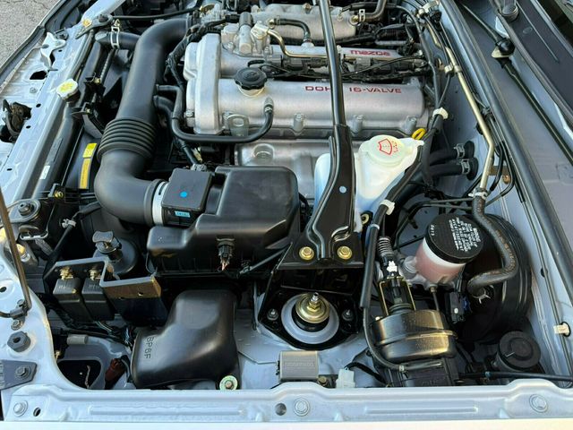 2002 Mazda MX-5 Miata LS, Rare Factory Hardtop, Appearance Pack 1, Rear Spoiler - 22995005 - 57