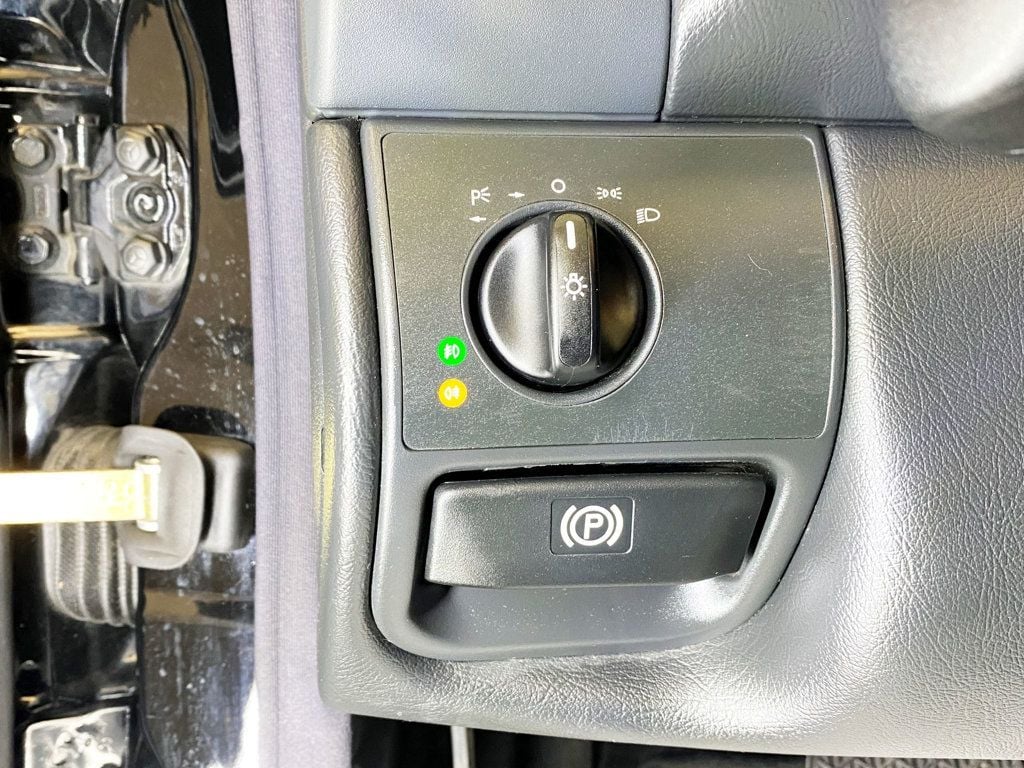 2002 Mercedes-Benz CLK CLK430 2dr Cabriolet 4.3L - 22908662 - 32