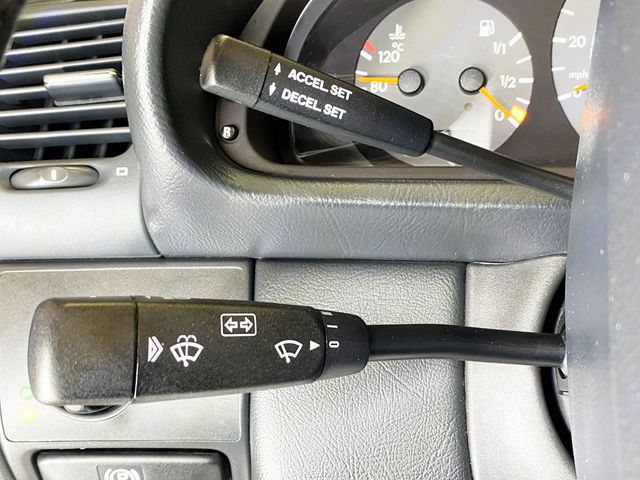 2002 Mercedes-Benz CLK CLK430 2dr Cabriolet 4.3L - 22908662 - 36