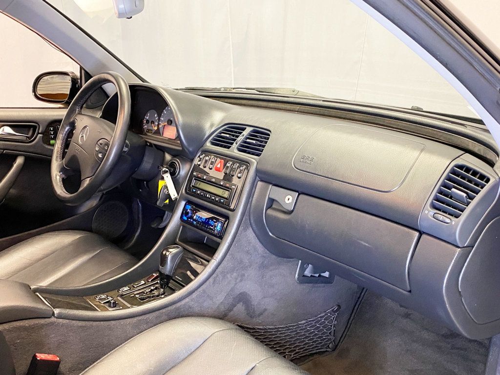 2002 Mercedes-Benz CLK CLK430 2dr Cabriolet 4.3L - 22908662 - 49