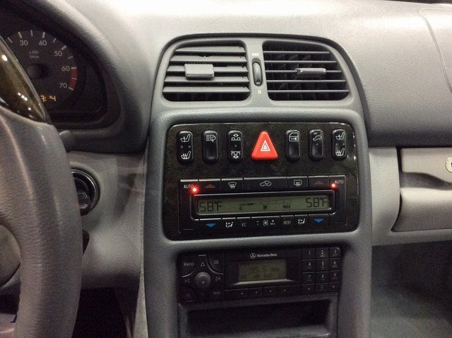 2002 Mercedes-Benz CLK CLK430 2dr Cabriolet 4.3L - 22945211 - 17