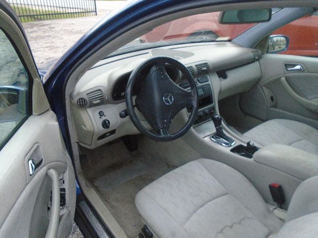 2002 Mercedes-Benz C-Class C230 2dr Coupe 2.3L - 21917692 - 3