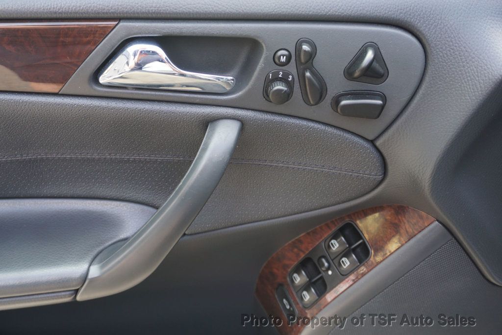 2002 Mercedes-Benz C-Class C320 4dr Sedan 3.2L - 23007127 - 25