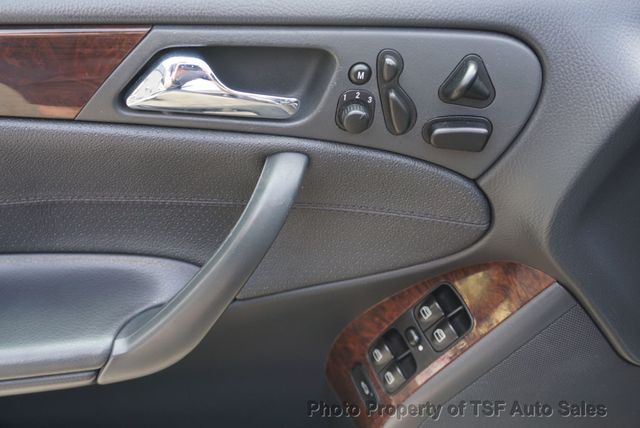 2002 Mercedes-Benz C-Class C320 4dr Sedan 3.2L - 23007127 - 25