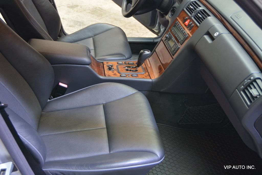 2002 Mercedes-Benz E-Class E320 SE - 23056617 - 23