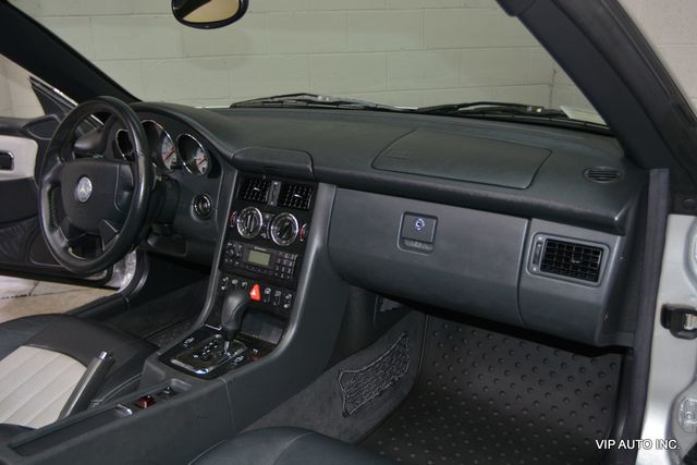 2002 Mercedes-Benz SLK 2dr Roadster 3.2L AMG - 22972350 - 15