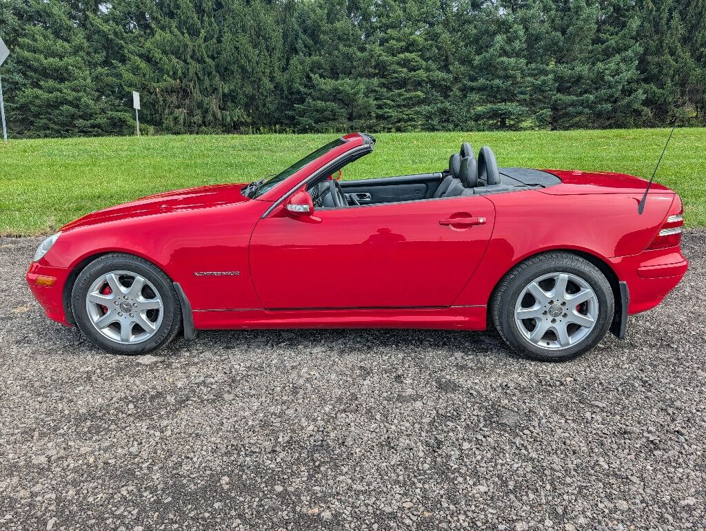 2002 Mercedes-Benz SLK Affordable - Luxury - Convertible - 23067967 - 4