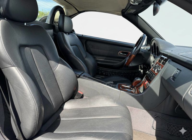 2002 Mercedes-Benz SLK Classic Mercedes Luxury - Sporty Class - Hardtop Convertible - 22913924 - 12