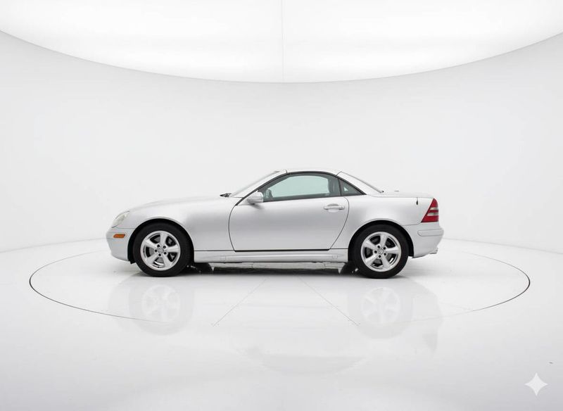 2002 Mercedes-Benz SLK Classic Mercedes Luxury - Sporty Class - Hardtop Convertible - 22913924 - 8