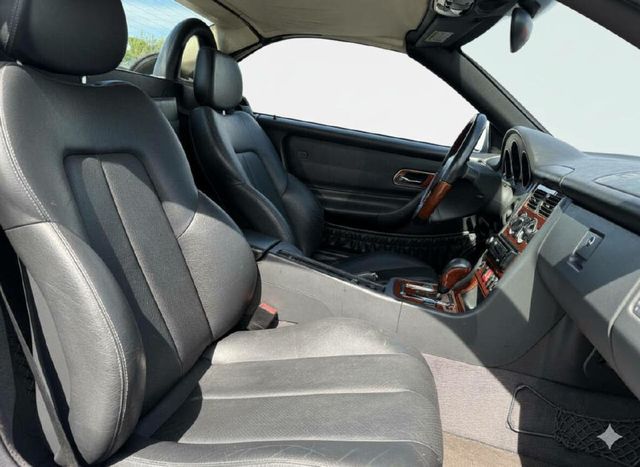 2002 Mercedes-Benz SLK SLK320 2dr Roadster 3.2L - 22971810 - 12