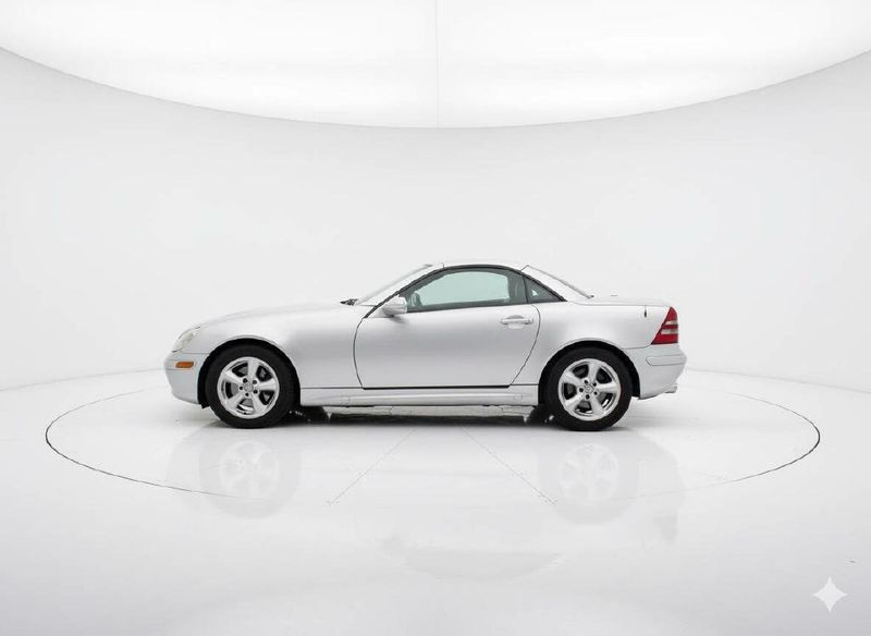 2002 Mercedes-Benz SLK SLK320 2dr Roadster 3.2L - 22971810 - 8
