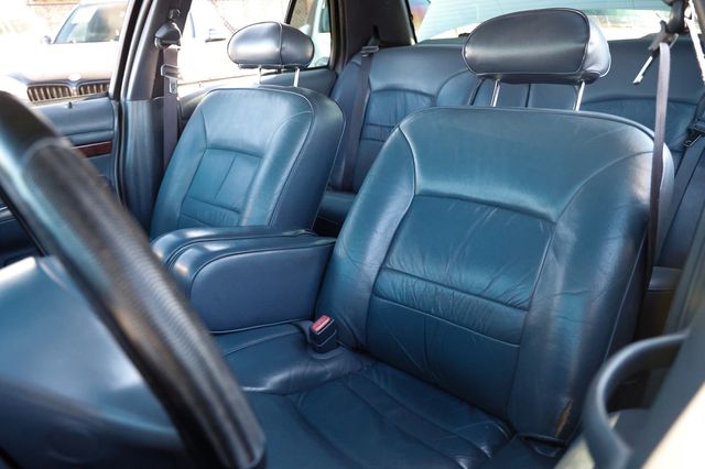 2002 Mercury Grand Marquis 4dr Sedan LS Premium - 22930824 - 8