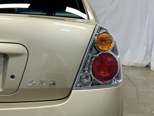 2002 Nissan Altima 4dr Sedan S Automatic - 23051681 - 11