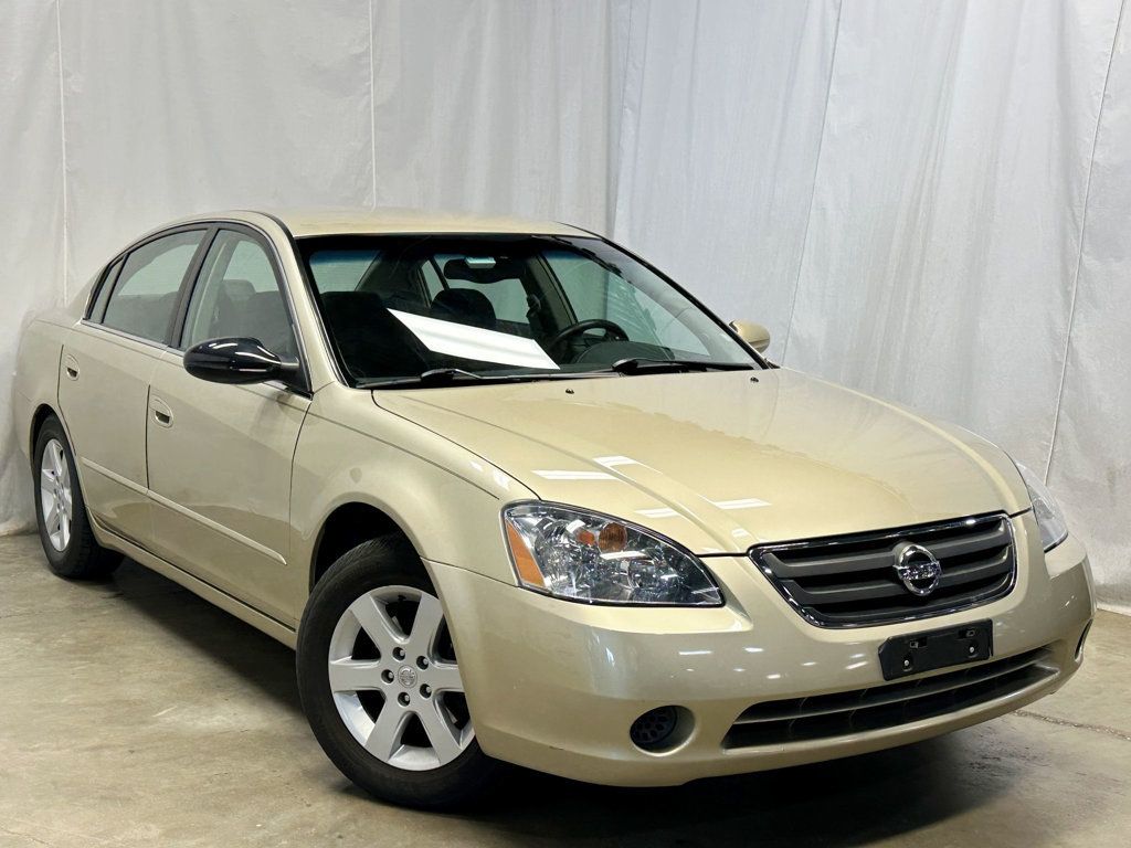 2002 Nissan Altima 4dr Sedan S Automatic - 23051681 - 1