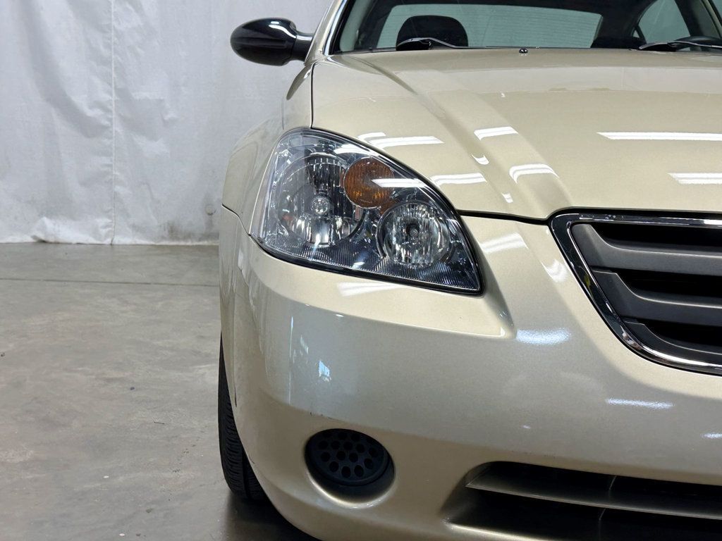 2002 Nissan Altima 4dr Sedan S Automatic - 23051681 - 5