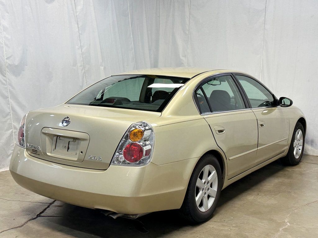 2002 Nissan Altima 4dr Sedan S Automatic - 23051681 - 7