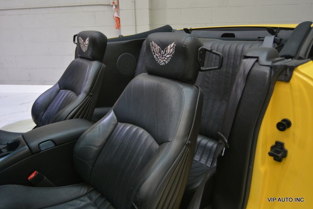 2002 Pontiac Firebird 2dr Convertible Trans Am - 23052660 - 26