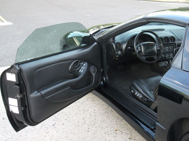 2002 Pontiac Firebird Formula - 22893584 - 19