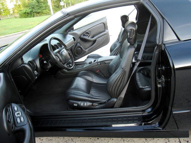 2002 Pontiac Firebird Formula - 22893584 - 20