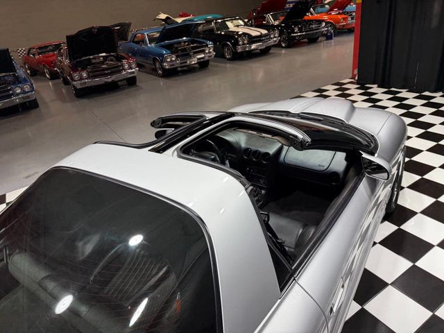 2002 Pontiac Firebird Trans Am 2dr Hatchback - 22905263 - 15