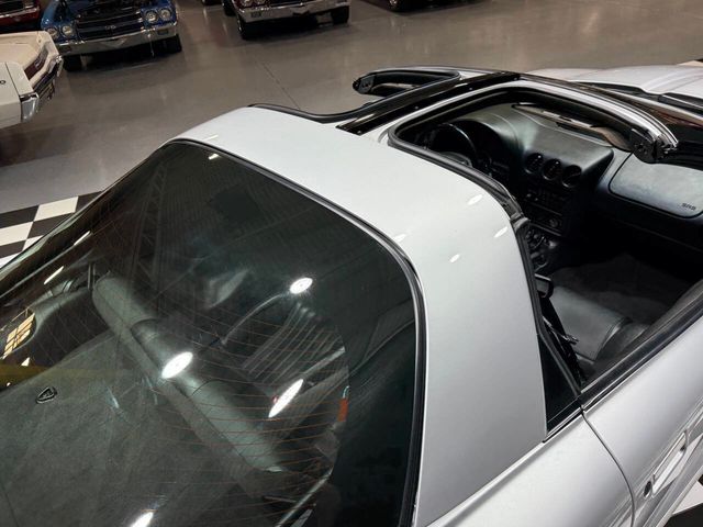 2002 Pontiac Firebird Trans Am 2dr Hatchback - 22905263 - 29