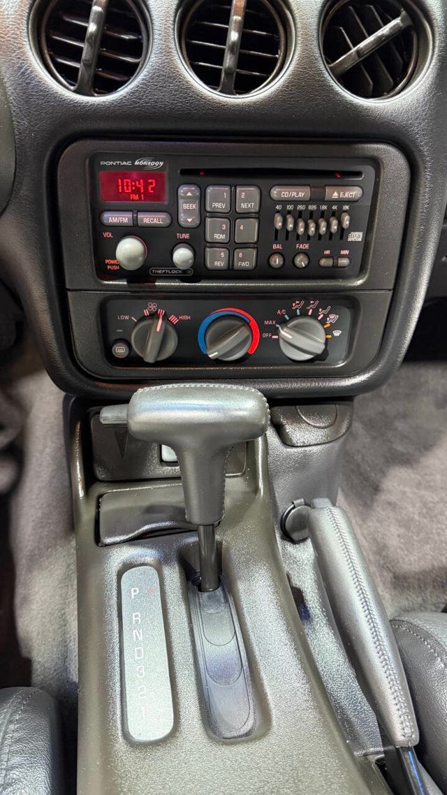 2002 Pontiac Firebird Trans Am 2dr Hatchback - 22905263 - 48