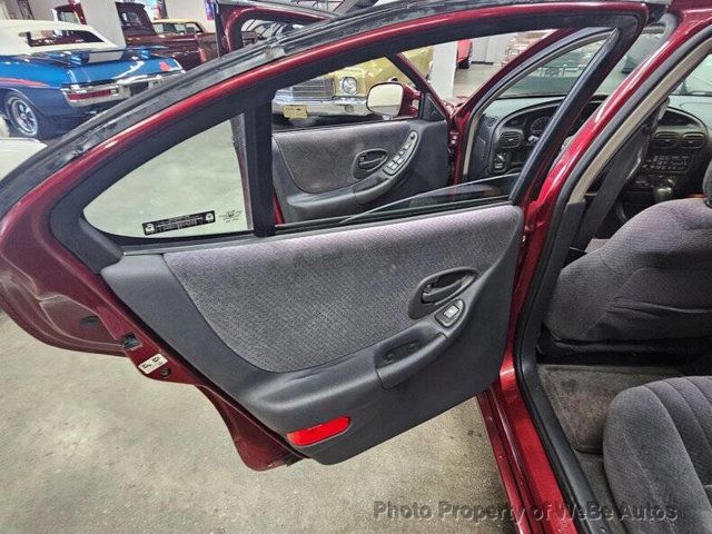 2002 Pontiac Grand Prix 4dr Sedan GT - 23002029 - 24