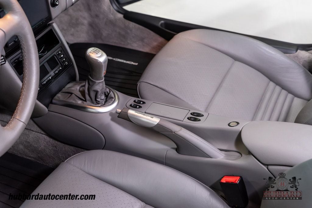 2002 Porsche 911 Coupe photo 10
