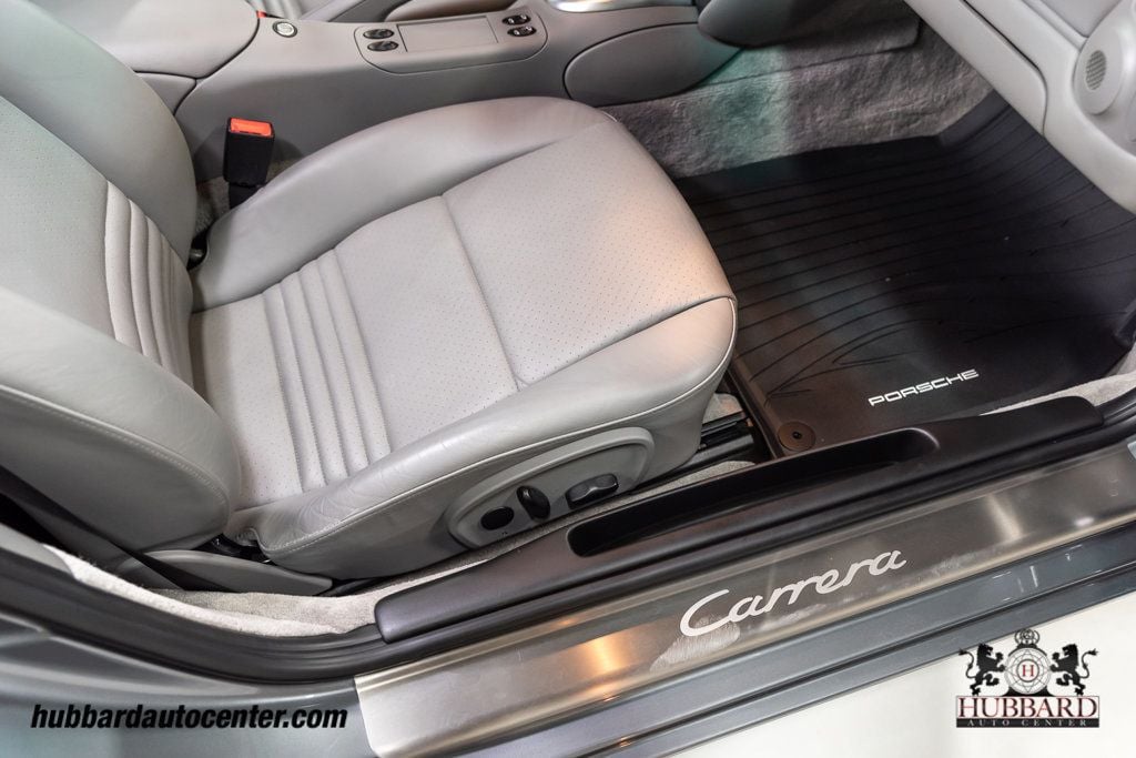 2002 Porsche 911 Coupe photo 14
