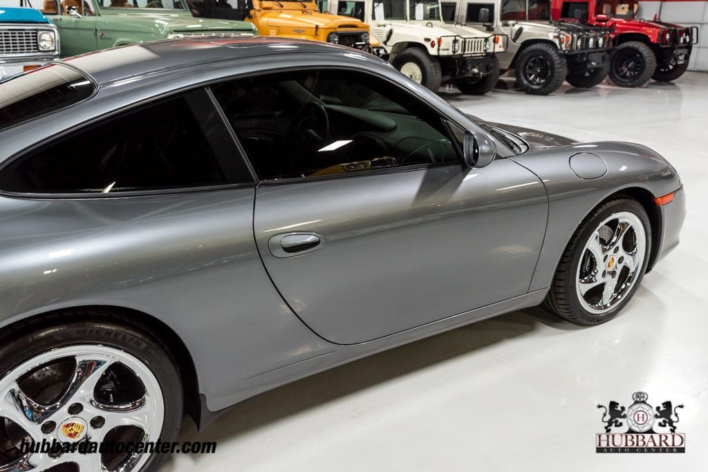 2002 Porsche 911 Coupe photo 29
