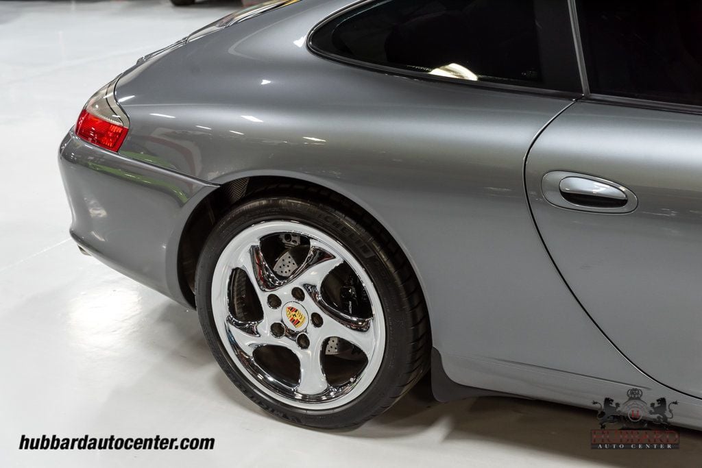 2002 Porsche 911 Coupe photo 31