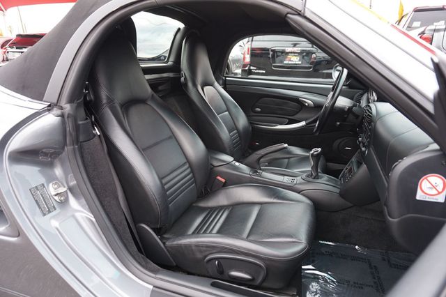 2002 Porsche Boxster S, MANUAL, CONVERTIBLE, LEATHER SEATS, BOSE PREMIUM SOUND SYSTEM - 23055030 - 17
