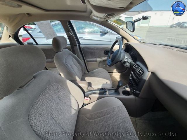 2002 Saturn SL SL2 Automatic - 23037552 - 9