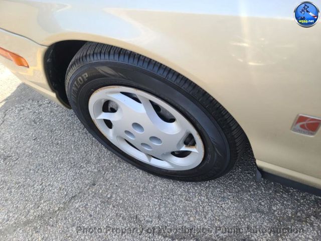 2002 Saturn SL SL2 Automatic - 23037552 - 5