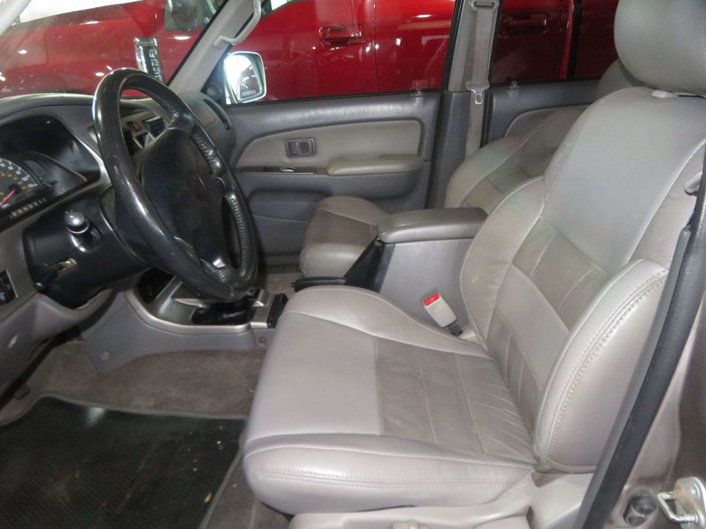 2002 Toyota 4Runner 4X4 4RUNNER LEATHER EXTRA CLEAN HARD TO FIND 3.4 V6  - 22992492 - 17