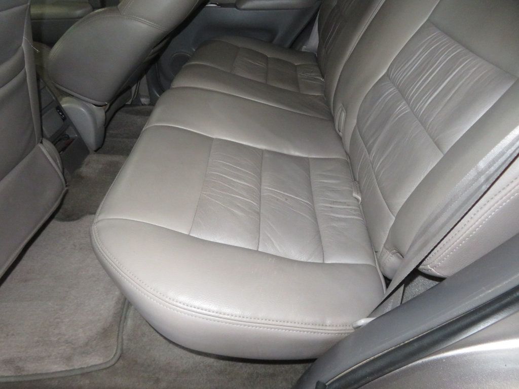 2002 Toyota 4Runner 4X4 4RUNNER LEATHER EXTRA CLEAN HARD TO FIND 3.4 V6  - 22992492 - 24