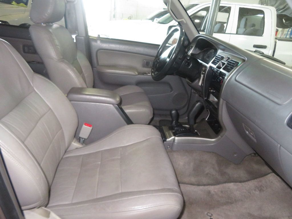 2002 Toyota 4Runner 4X4 4RUNNER LEATHER EXTRA CLEAN HARD TO FIND 3.4 V6  - 22992492 - 30
