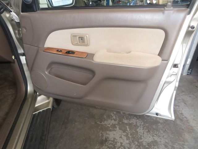 2002 Toyota 4Runner SR5 4X4 4RUNNER EXTRA CLEAN 36 SERVICE RECORDS V6  - 22886057 - 32