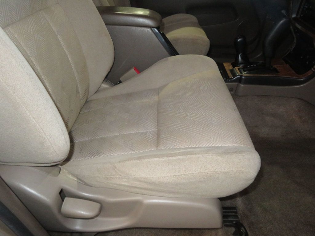 2002 Toyota 4Runner SR5 4X4 4RUNNER EXTRA CLEAN 36 SERVICE RECORDS V6  - 22886057 - 35