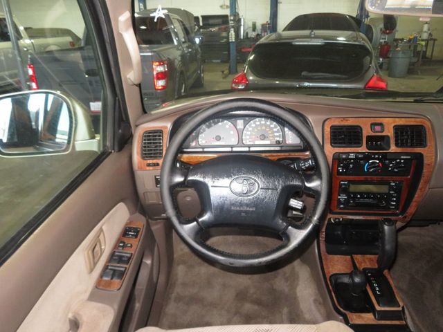 2002 Toyota 4Runner SR5 4X4 4RUNNER EXTRA CLEAN 36 SERVICE RECORDS V6  - 22886057 - 37
