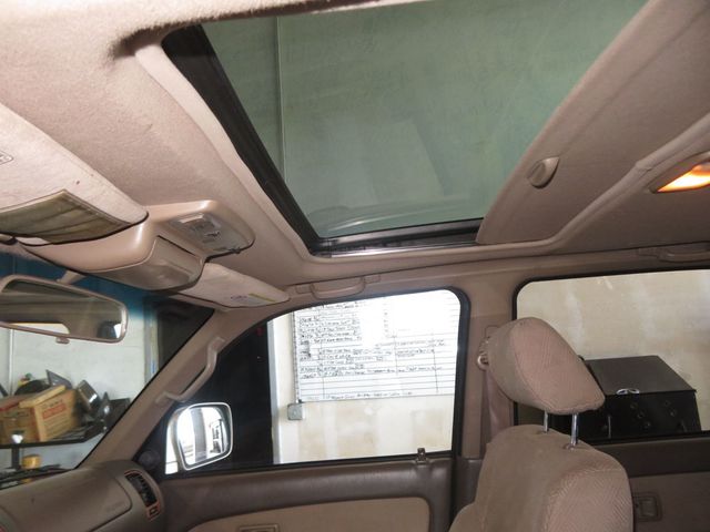 2002 Toyota 4Runner SR5 4X4 4RUNNER EXTRA CLEAN 36 SERVICE RECORDS V6  - 22886057 - 41