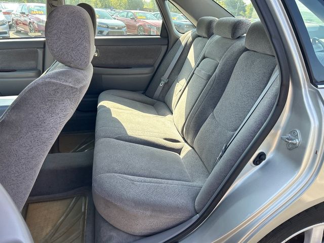 2002 Toyota Avalon XLS - 23086345 - 6