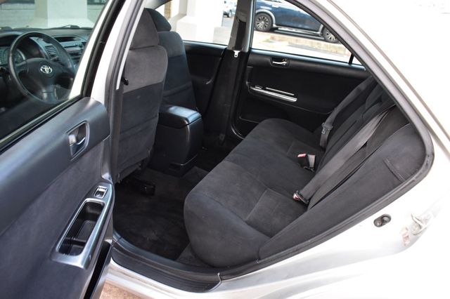 2002 Toyota Camry 4dr Sedan LE Automatic - 22956294 - 19