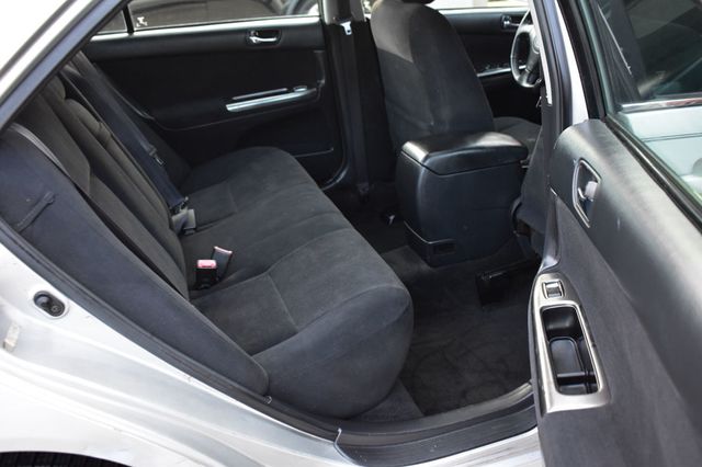 2002 Toyota Camry 4dr Sedan LE Automatic - 22956294 - 20