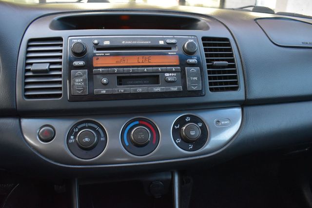2002 Toyota Camry 4dr Sedan LE Automatic - 22956294 - 25