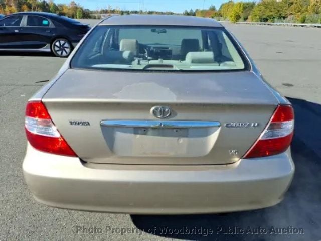 2002 Toyota Camry 4dr Sedan LE V6 Automatic - 23101739 - 4