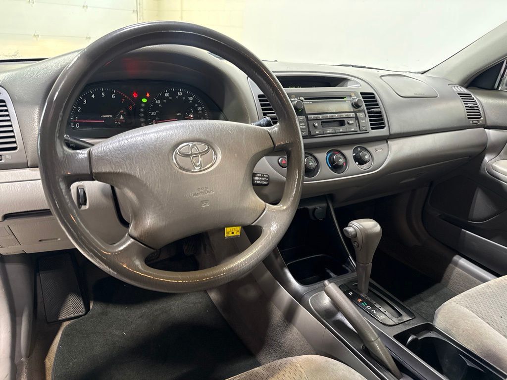 2002 Toyota Camry 4dr Sedan LE V6 Automatic - 23070643 - 9