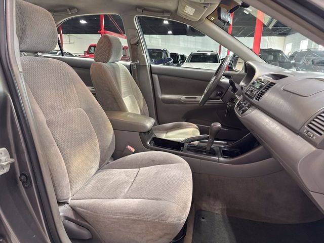 2002 Toyota Camry 4dr Sedan LE V6 Automatic - 23070643 - 20